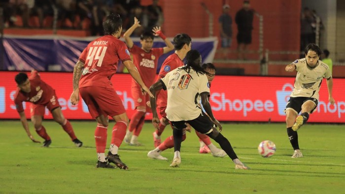PSM Makassar bermain imbang 1-1 di markas Semen Padang dalam laga lanjutan Liga 1 2024/2025.