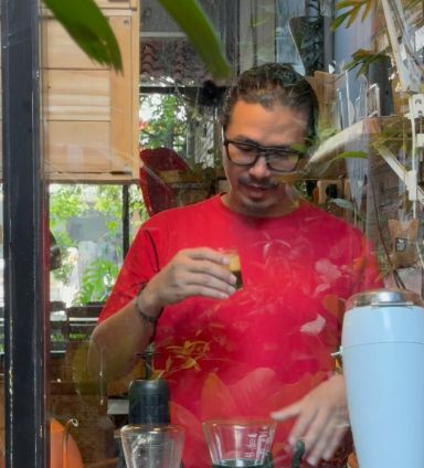 Rahasia Sukses Uncle Jo Bisnis Kafe Dibagikan di Coffee Class Ini