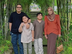 7 Foto Ayus Sabyan Masih Kompak Dengan Ririe Fairus Usai Nikahi Nissa Sabyan