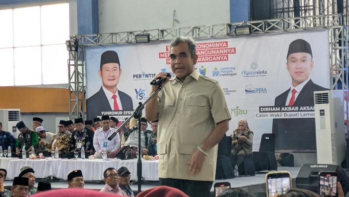 Sekjen Gerindra Ahmad Muzani di kampanye akbar Yes-Dirham Pilbup Lamongan