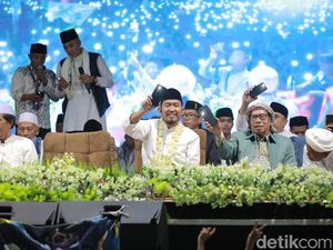 Massa Selawat Akbar di Sumenep Serukan Kemenangan untuk Faham