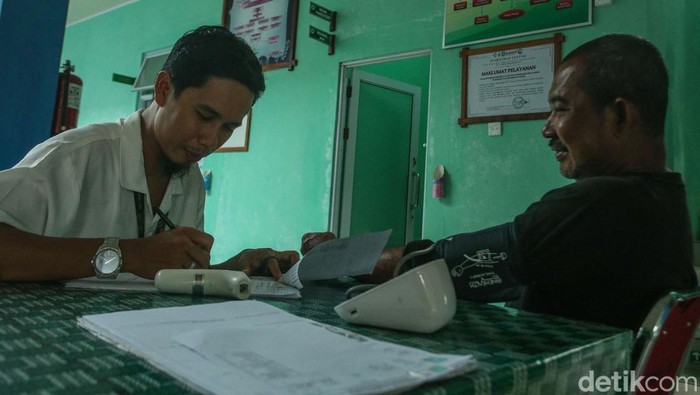 Puskesmas Letung, Anambas, memiliki fasilitas internet dari Bakti Komdigi. Kini layanan puskesmas tersebut buka 24 jam.