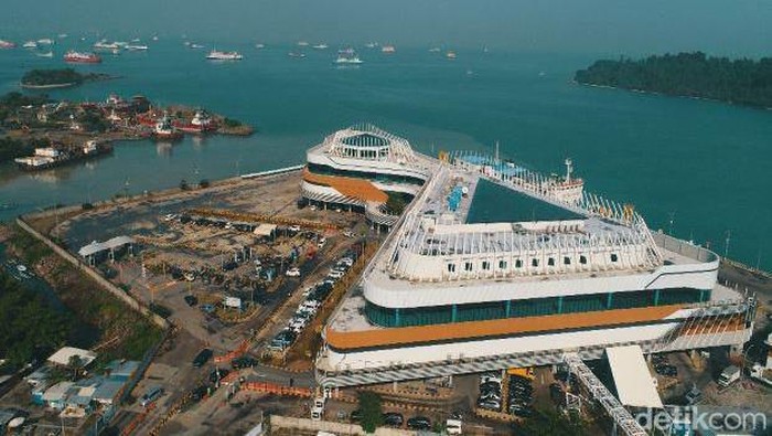 Jelang liburan Natal dan Tahun Baru 2025, lajur ke-3 Tol Cikopo–Palimanan (Cipali) ruas Cikopo - Subang dilebarkan. Begini progresnya.