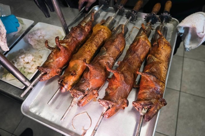 Wow! Restoran Ini Sajikan Marmot Panggang Utuh Rp 1,7 Juta