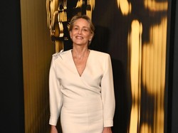 Sharon Stone Pose Tanpa Pakaian Dalam di Usia 67, Bikin Heboh