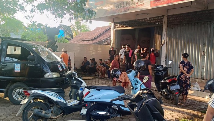 Warga antre beras di posko Mulia-PAS, Sabtu (23/11/2024). (Istimewa)