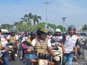 Aep Syaepuloh Tampil Nyentrik di Kampanye Akbar dengan RX King