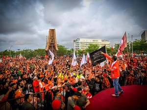 Berdayakan UMKM Lokal, Danny Hadirkan Jajanan Gratis Saat Kampanye Akbar