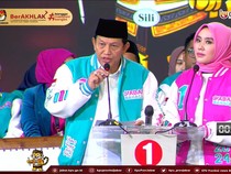 Video: Gita Tutup Debat Pemungkas Pilgub Jabar dengan Nyanyi Magadir