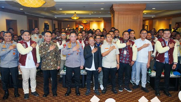 Kapolri Jenderal Listyo Sigit Prabowo memberikan materi dalam acara Seminar Kebangsaan Tanwir I Pemuda Muhammadiyah di Hotel Aryaduta Menteng, Jakarta Pusat (Jakpus).