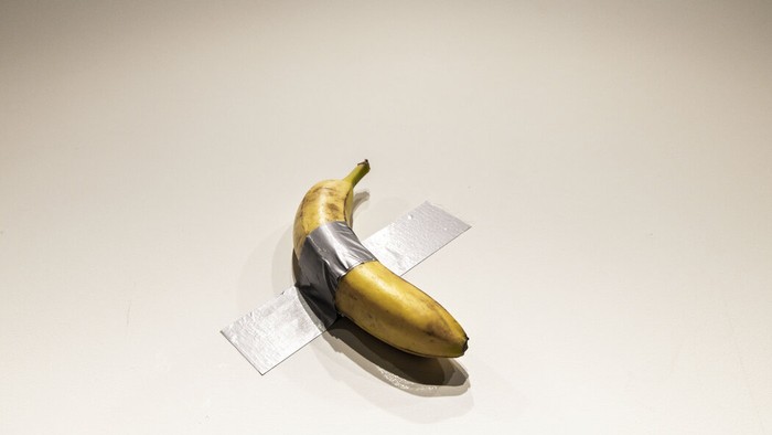 Karya Seni Modal Pisang dan Selotip Ini Laku Terjual Rp 98,6 Miliar!