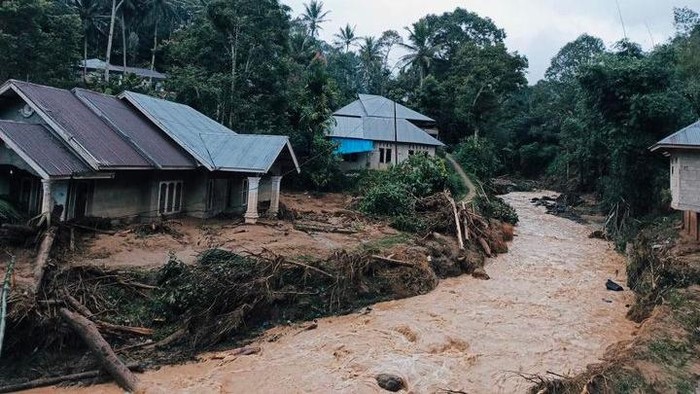 Kondisi banjir di Limapuluh Kota (dok. Istimewa).