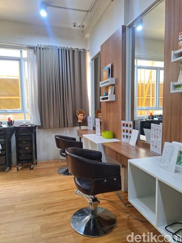 Kriwil, salon khusus rambut keriting.