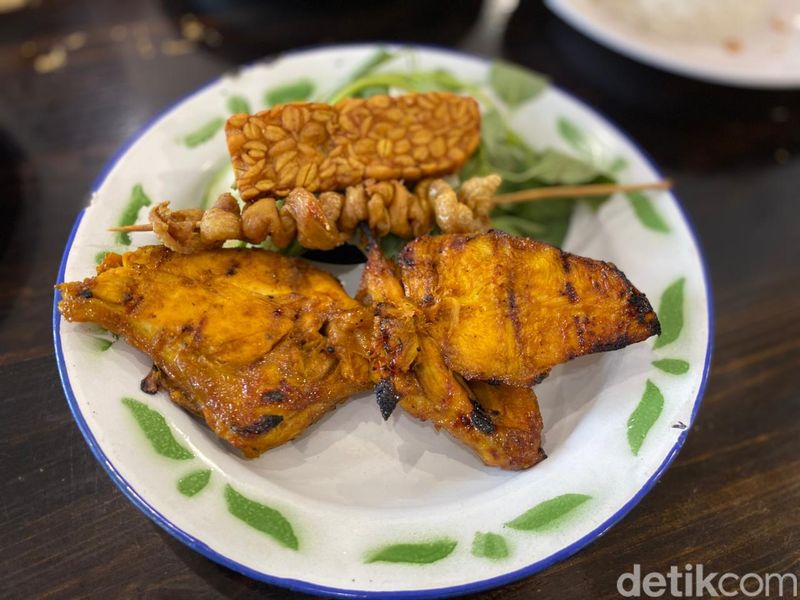 Pecel Lele Oma