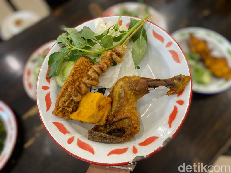 Pecel Lele Oma