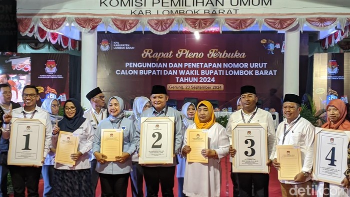 Empat calon bupati dan wakil bupati Lombok Barat (Ahmad Viqi/detikBali).