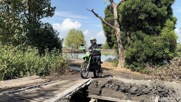 Potret perjuangan guru SD di daerah terpencil Sidoajo