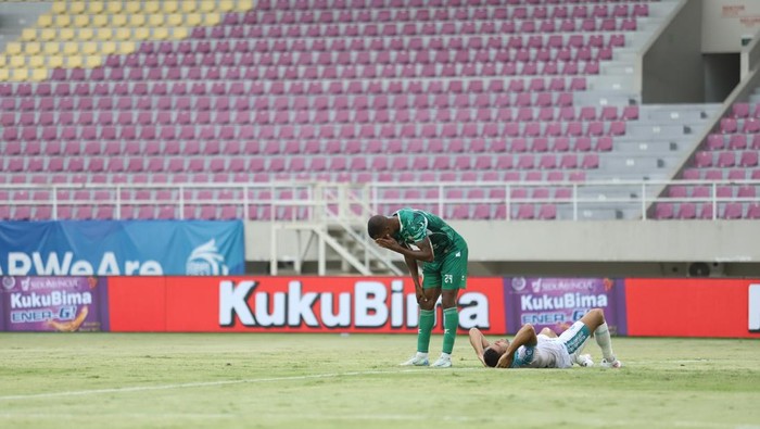 Laga PSS Sleman vs PSBS Biak di Stadion Manahan, Solo, Jumat (22/11/2024).