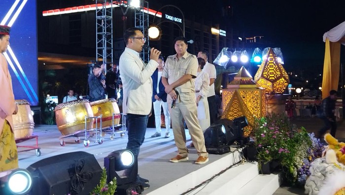 Cgaub Jakarta nomor urut 1, Ridwan Kamil, saat kampanye di Batavia PIK, Jakarta Utara, Jumat (22/11/2024).