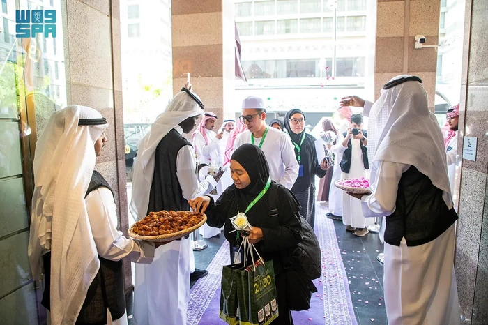 Rombongan umrah undangan Raja Salman tiba di Madinah Rombongan pertama program umrah gratis undangan Raja Salman tiba di Madinah, Kamis (21/11/2024).