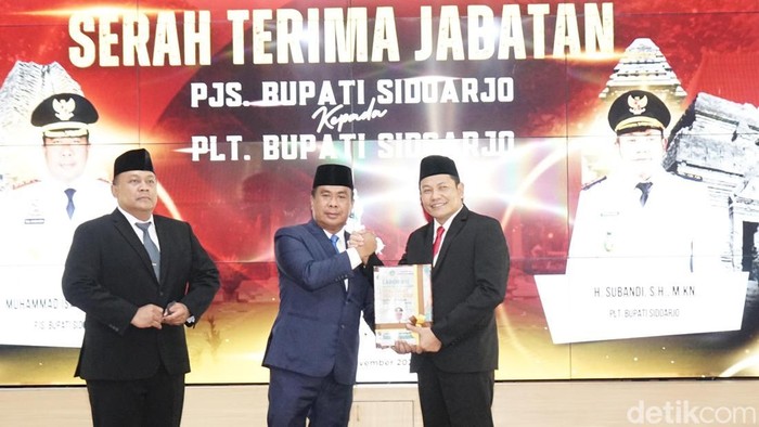 Serah terima jabatan kepemimpinan di Sidoarjo.