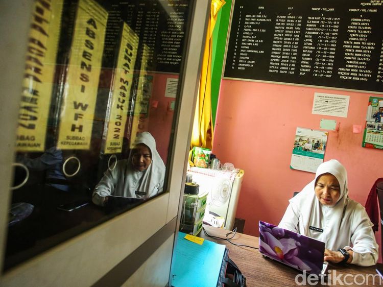 Surat Menyurat di Kecamatan Jemaja Lebih Sat Set Berkat Internet