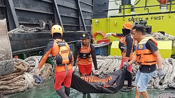Andi (24), warga Manado yang dilaporkan tenggelam di Perairan Tanjung Tapa, Tulung Selapan, Kabupaten OKI ditemukan tewas.