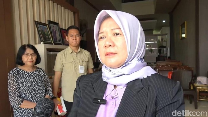 Anggota Kompolnas Irjen (Purn) Ida Oetari Poernamasasi.