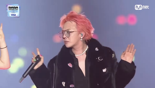 Penampilan BIGBANG di MAMA Awards 2024 semakin berkesan. Mengingat para personelnya terakhir kali diundang di acara penghargaan tersebut pada tahun 2015. Foto: dok. Mnet