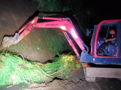 Imbas hujan deras disertai angin kencang di Kabupaten Boyolali, Jawa Tengah, Minggu (24/11/2024).