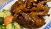 Berdiri sejak 1925, Restoran Eka Ria di Gambi  konsisten menyajikan hidangan khas Kanton. Resto ini juga punya ruang dansa tempat ‘old money’ berkumpul. Foto: Site Culinary/Visual