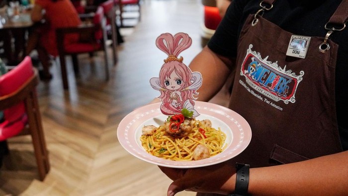 Kafe Bernuansa One Piece Jadi Destinasi Wisata di Jakarta Para penggemar serial animasi asal Jepang One Piece atau Nakama berbahagia. Kini di Senayan Park, Jakarta telah dibuka One Piece Cafe pertama di Asia.