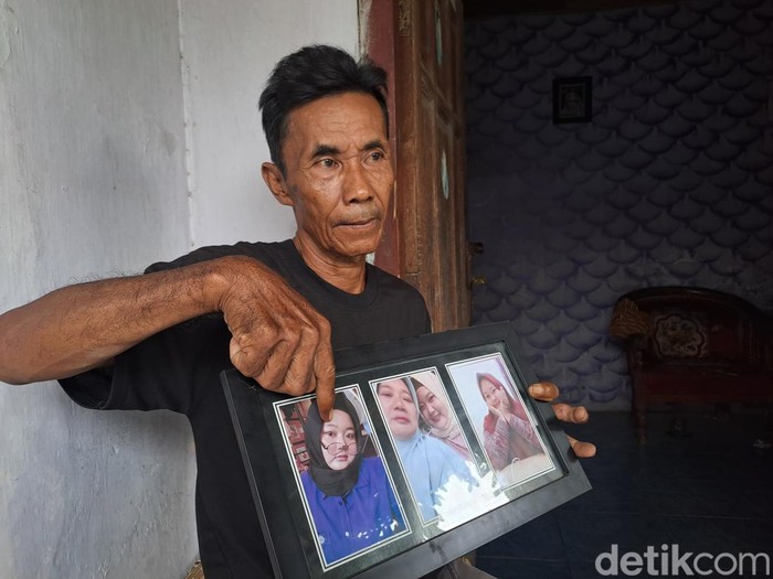 Kamil, ayah Rosita Sari, TKW asal Jombang yang tengah sakit di Malaysia