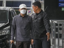 Momen Gubernur Bengkulu Diperiksa KPK