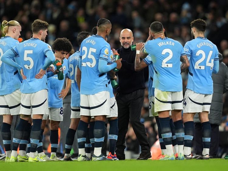 5 Tim dengan Skuad Tertua di Liga Inggris, Man City Masuk