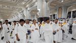 Kunjungan Kerja ke Saudi, Menag Sempatkan Ibadah Umrah