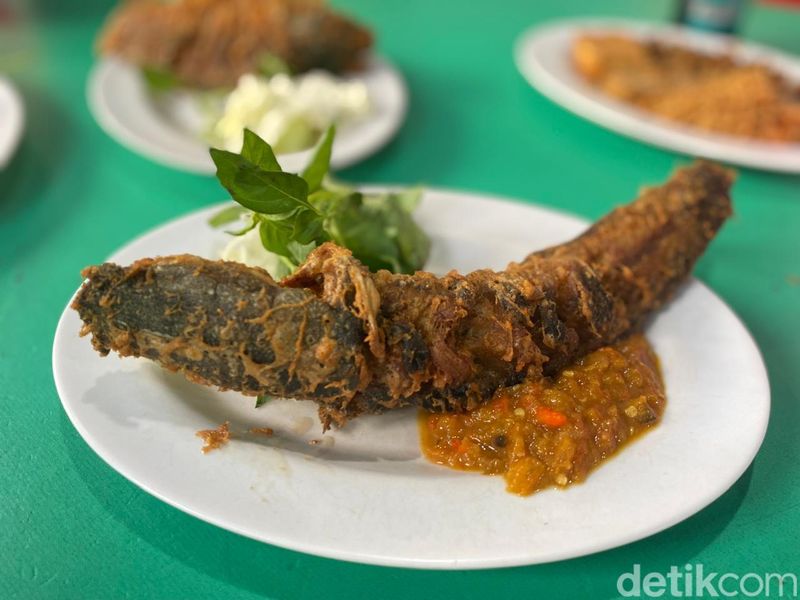 Pecel Lele