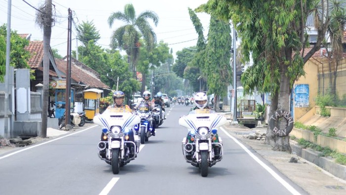 Polres Blitar Kota patroli di hari tenang pilkada