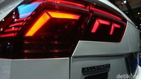 VW Tiguan Allspace merupakan SUV premium dengan desain interior mewah dan berbagai fitur yang dirancang untuk kenyamanan pengendara dan penumpang.