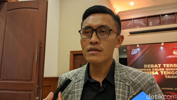 Anggota KPU Provinsi NTB Divisi Sosialisasi, Pendidikan Pemilih, Partisipasi Masyarakat dan Sumber Daya Manusia Agus Hilman. (Ahmad Viqi/detikBali)