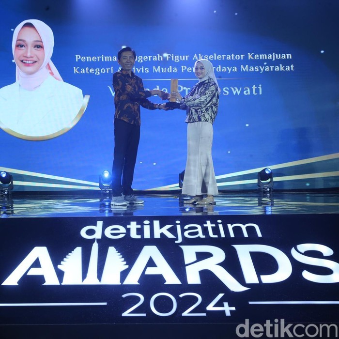 Anugerah figur akselerator kemajuan dari detikjatim awards 2024