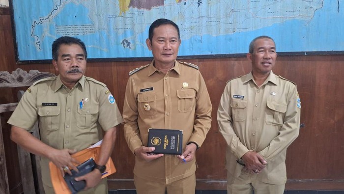 Bupati Lamongan Yuhronur Efendi