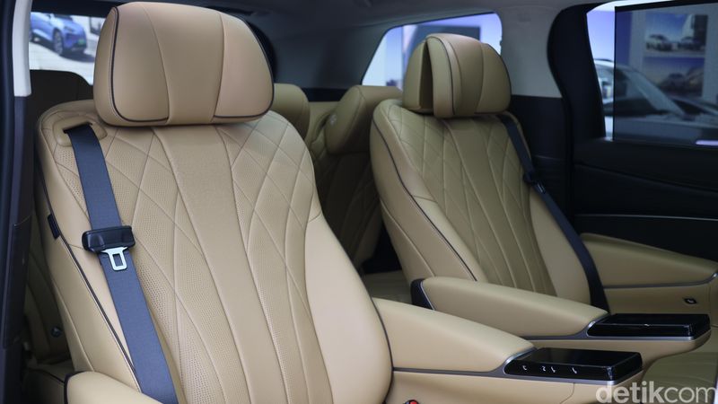 BYD Denza