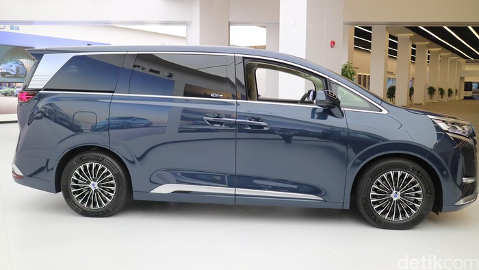 BYD Denza