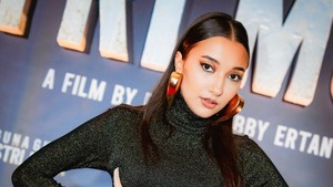 Dia menampilkan sosok pelakor yang sukses merebut pria beristri kaya raya dan menjadi istri mudanya. Foto: dok Falcon Black