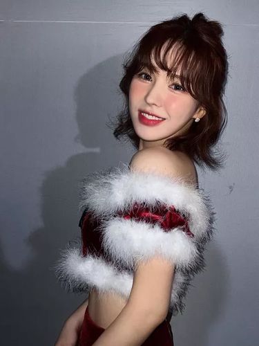 Contoh model hust cut pendek. Contoh model hust cut pendek.