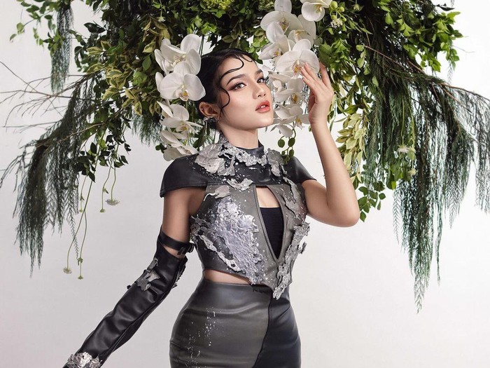 davina karamoy