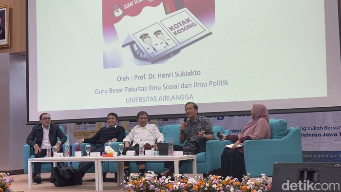 diskusi publik di upn Surabaya