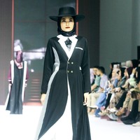 Inilah koleksi terbaru brand Zaskia Zungkar Signature, di ajang Jakarta Fashion Week 2025, bertempat di City Hall, Pondok Indah mall 3, Jakarta Selatan, Jumat [25/10/2024]. Foto: Mohammad Abduh/detikcom.