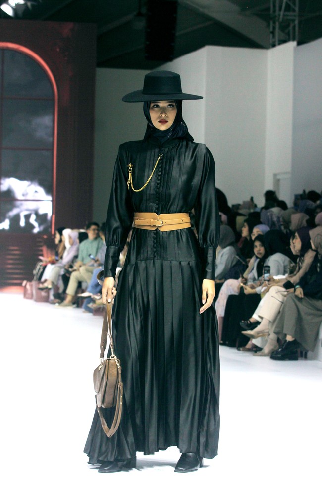 Inilah koleksi terbaru brand Zaskia Zungkar Signature, di ajang Jakarta Fashion Week 2025, bertempat di City Hall, Pondok Indah mall 3, Jakarta Selatan, Jumat [25/10/2024]. Foto: Mohammad Abduh/detikcom.